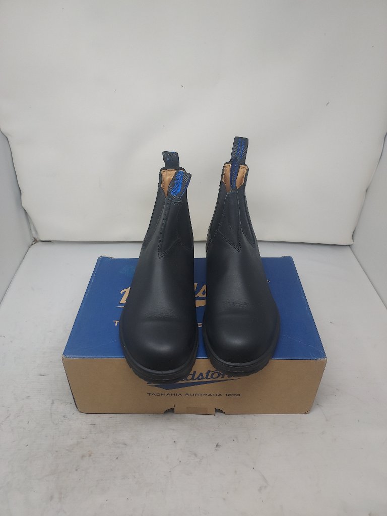 Blundstone Womens Thermal Shearling Waterproof Black Chelsea Hiking Boot — image 2 of 8